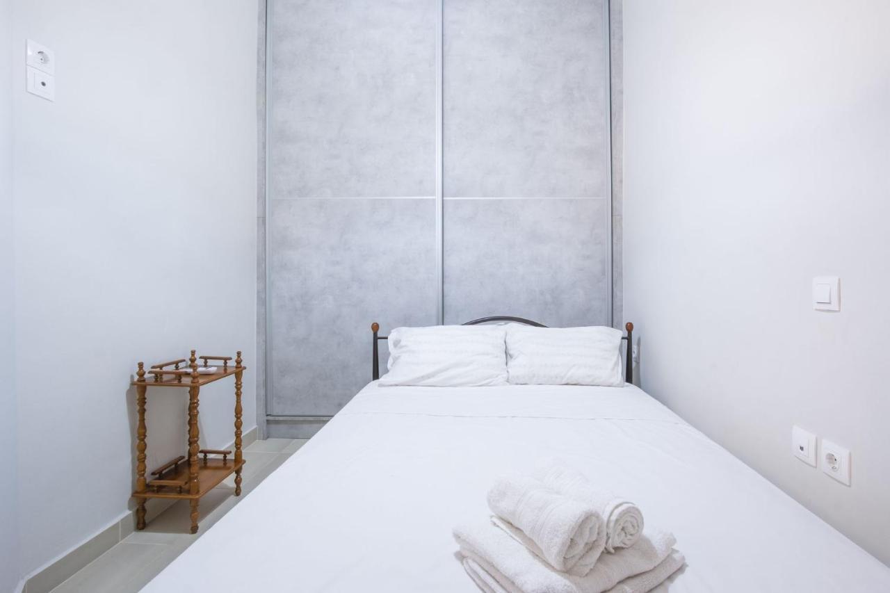 Bright Apartment In Πειραιάς Εξωτερικό φωτογραφία