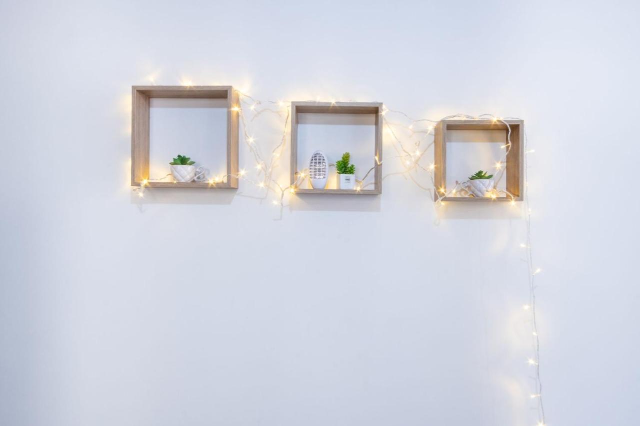 Bright Apartment In Πειραιάς Εξωτερικό φωτογραφία