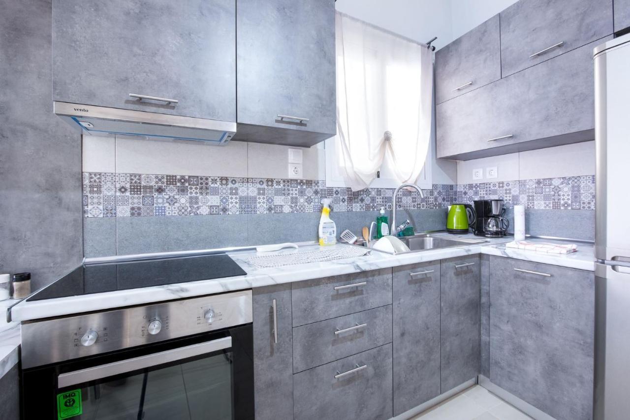 Bright Apartment In Πειραιάς Εξωτερικό φωτογραφία