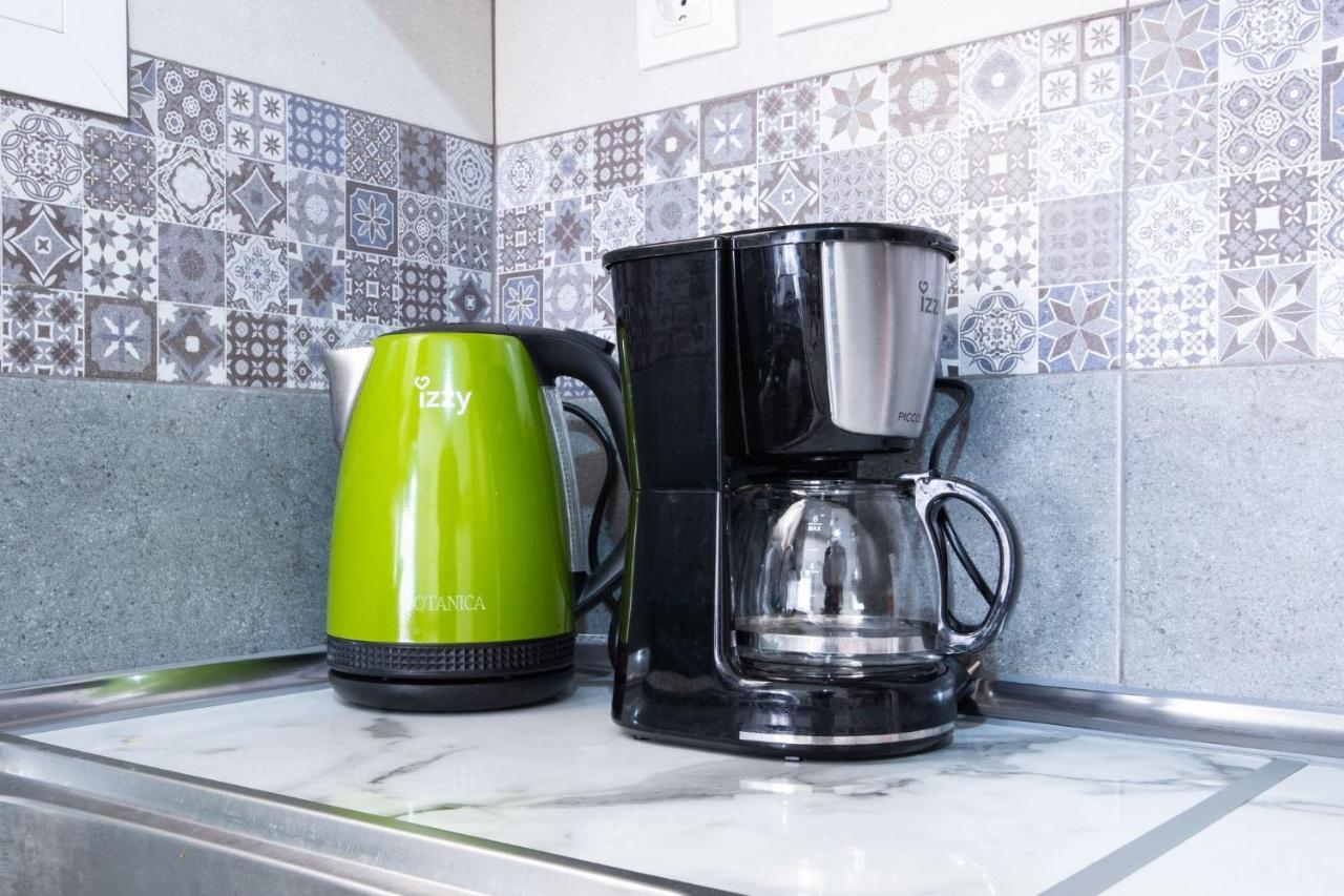 Bright Apartment In Πειραιάς Εξωτερικό φωτογραφία